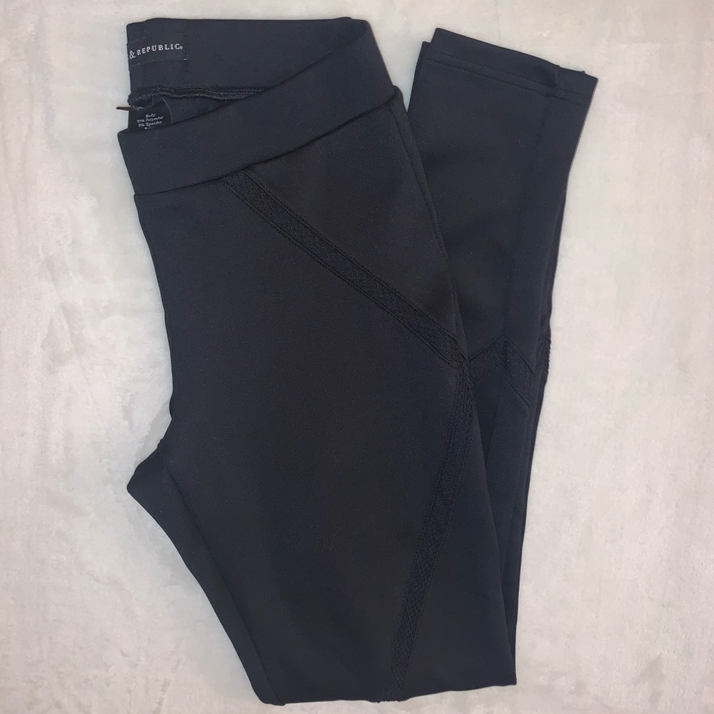 Rock and Republic leggings. Pull on work leggings, like new.
